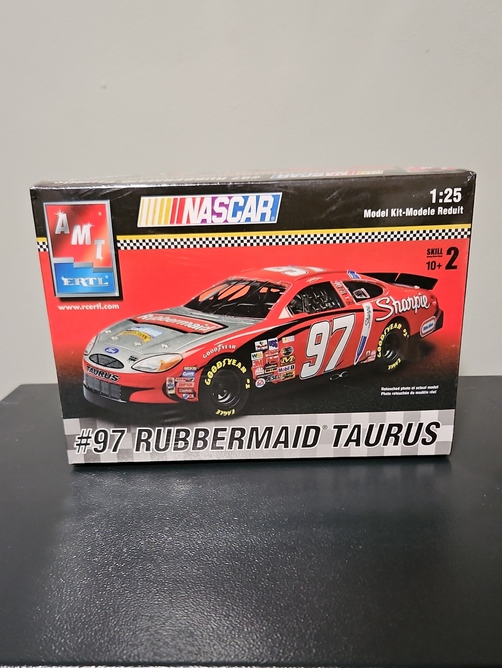 Rubbermaid #97 Nascar Taurus VTG Plastic Model Kit By Amt ERTL